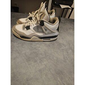 Size 8.5 - Air Jordan 4 Retro Mid Military Black